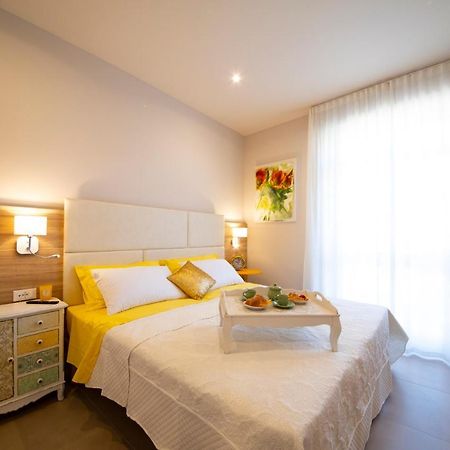 Apart-Hotel La Rocchetta Padenghe sul Garda Exterior foto