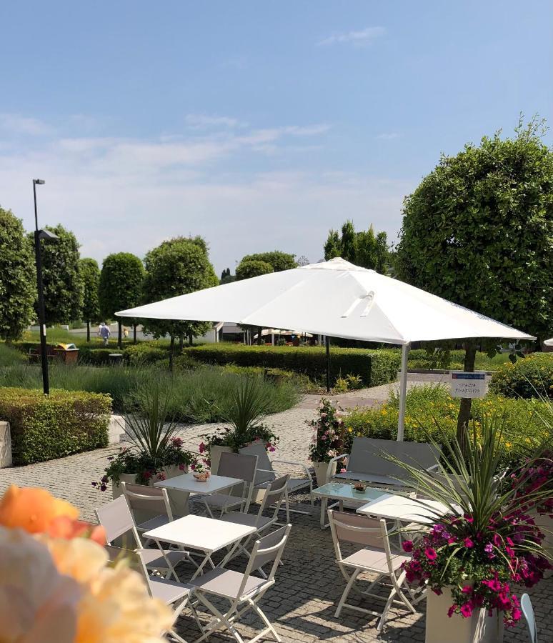 Apart-Hotel La Rocchetta Padenghe sul Garda Exterior foto