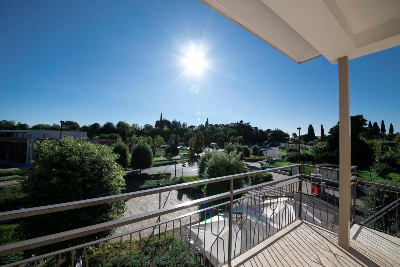 Apart-Hotel La Rocchetta Padenghe sul Garda Exterior foto