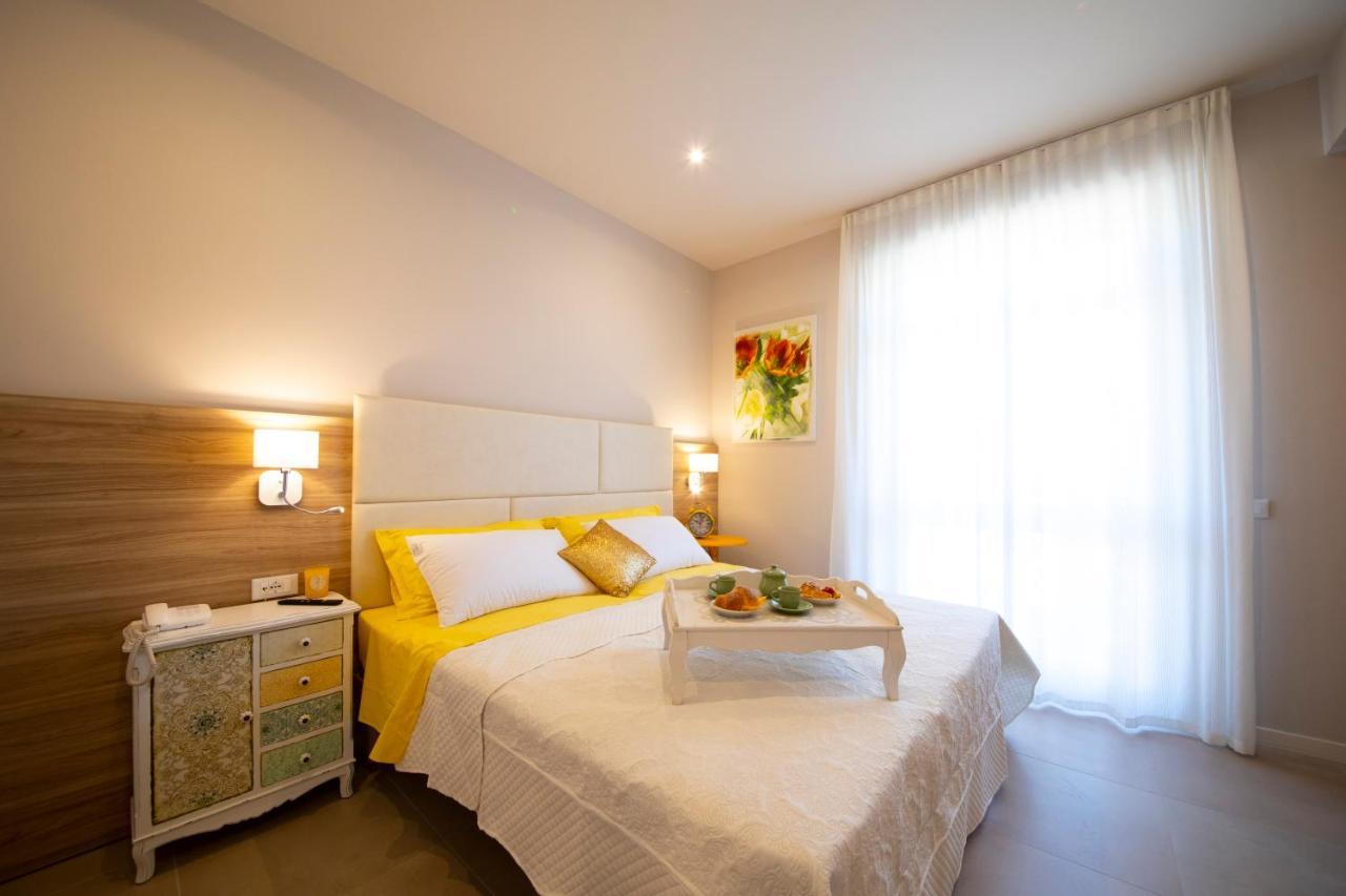 Apart-Hotel La Rocchetta Padenghe sul Garda Exterior foto